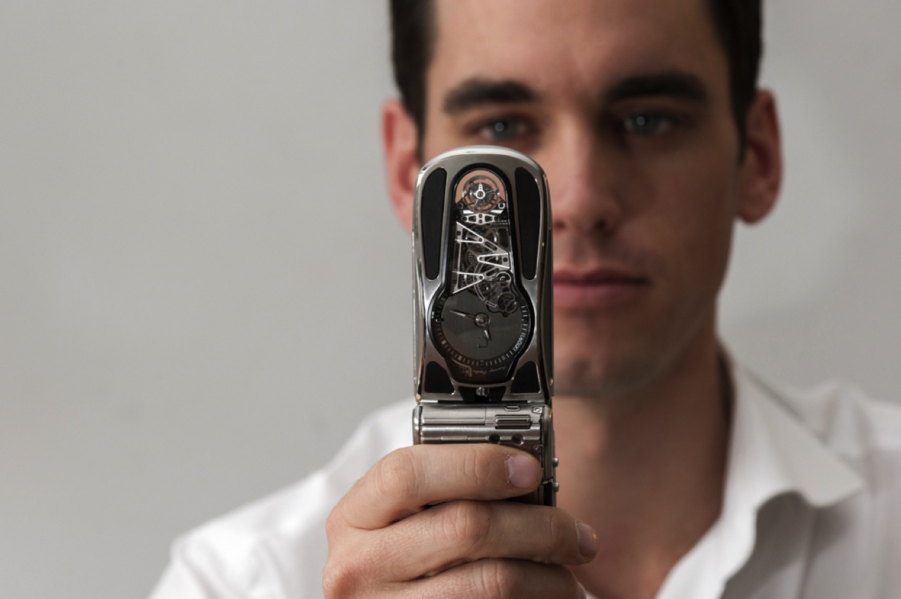 Celsius Luxury Mechanical Mobile Phone